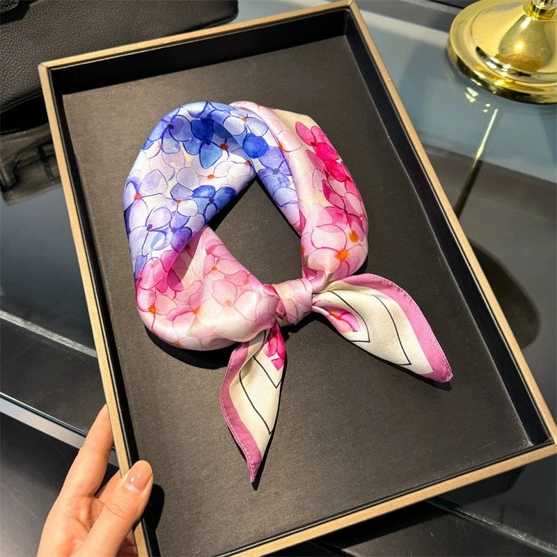 Carré en soie- Foulard élégant