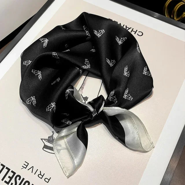 Carré en soie- Foulard élégant