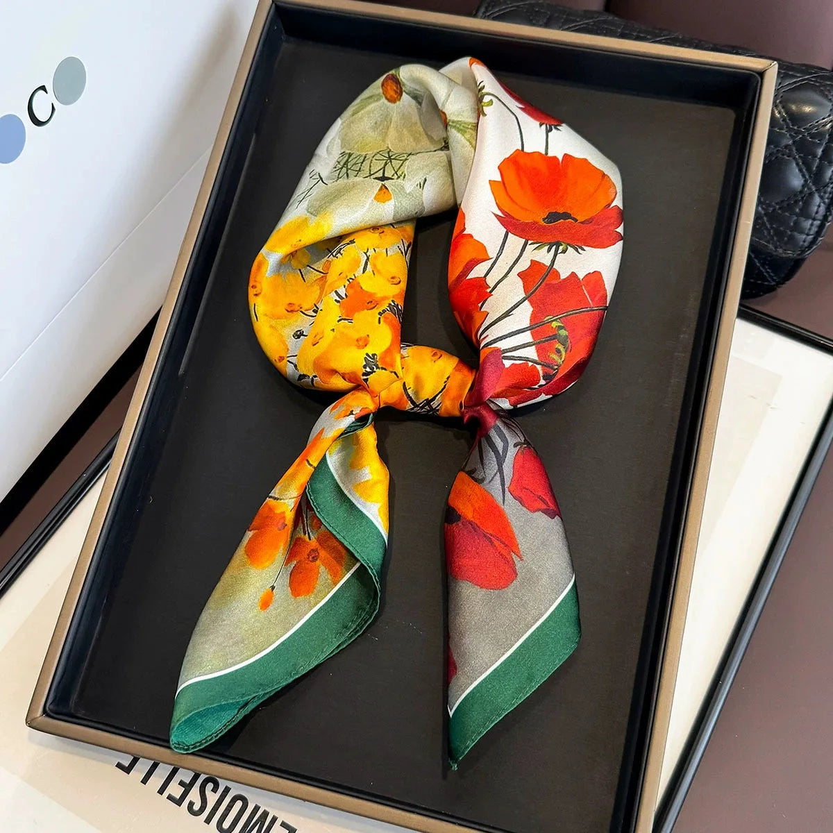 Parfait pour une garde-robe épurée COQUELICOT