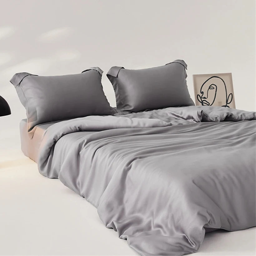 Literie en soie naturelle pour sommeil profond gris 