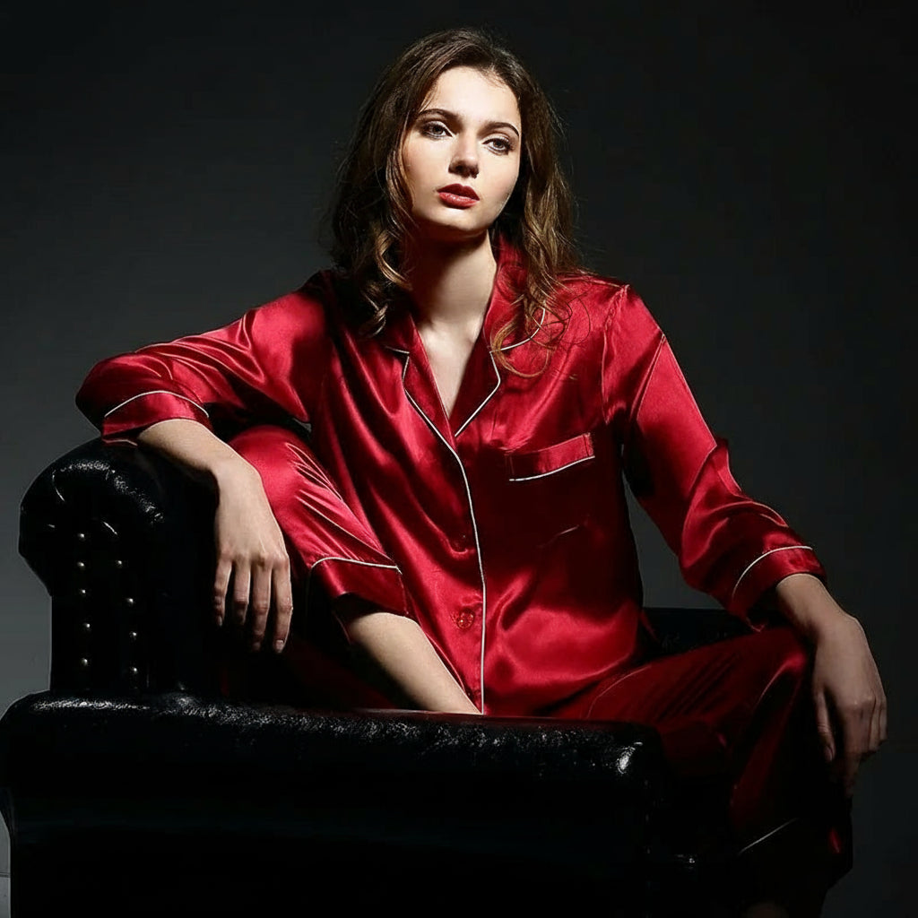 Détail tissu soie Mulberry naturelle pyjama femme rouge