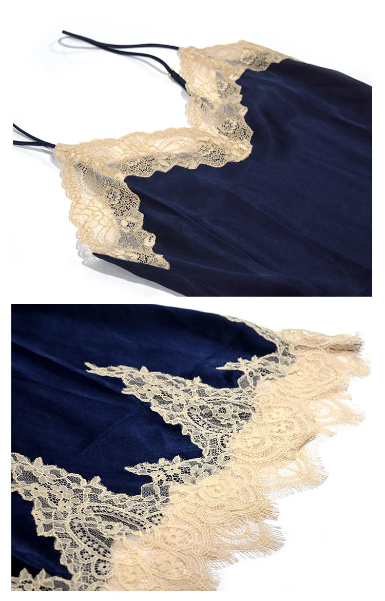 Robe en soie 100% naturelle, douce et confortable. Idéale pour les nuits luxueuses ou moments de détente à la maison. Élégante et raffinée.bleu