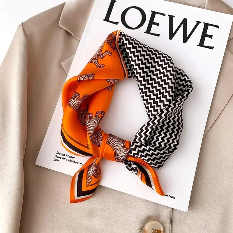 Carré en soie- Foulard élégant