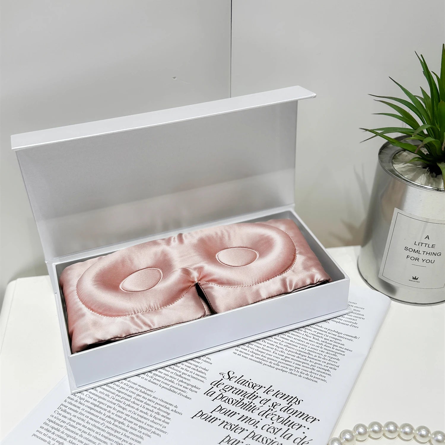 Masque de nuit en soie 3D