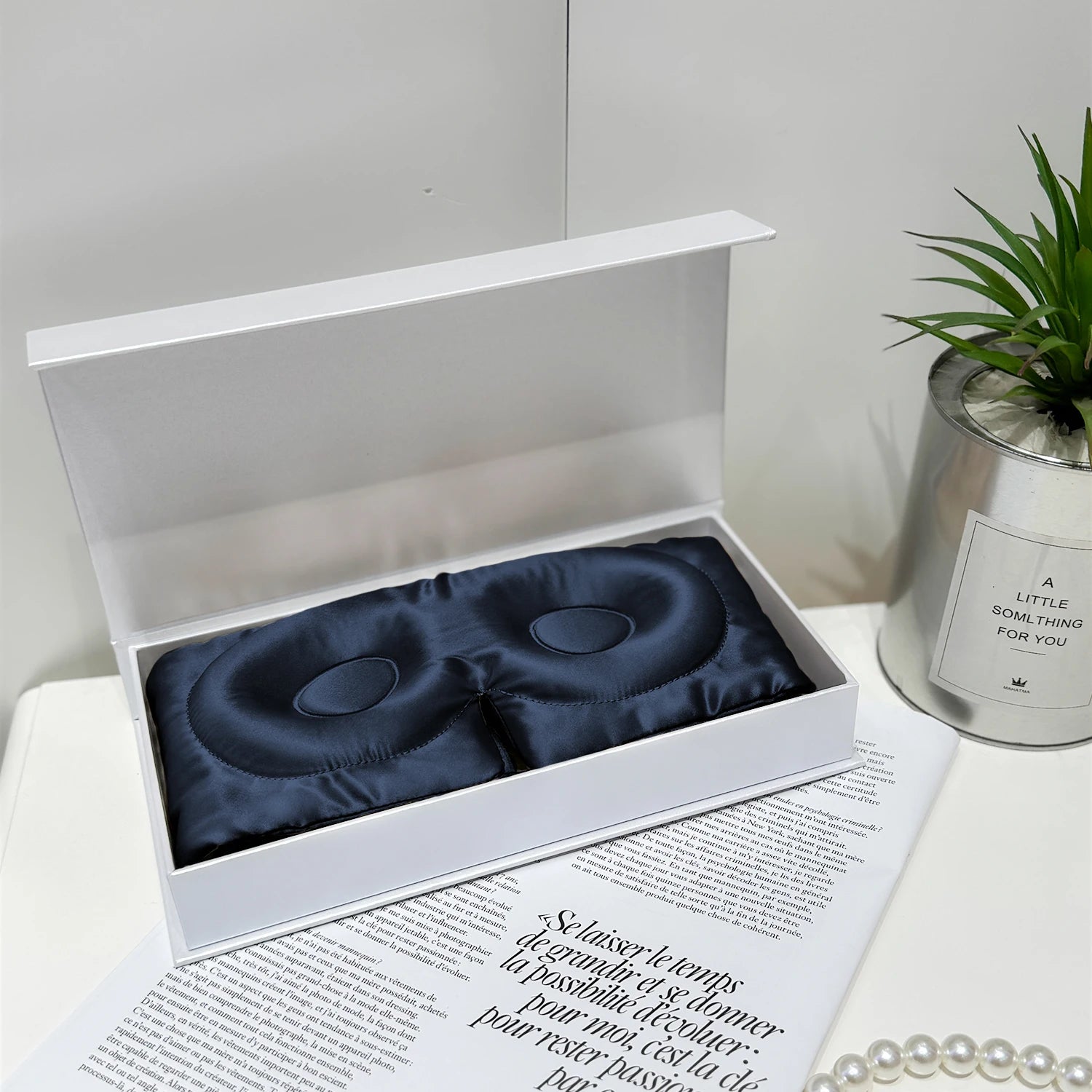 Masque de nuit en soie 3D