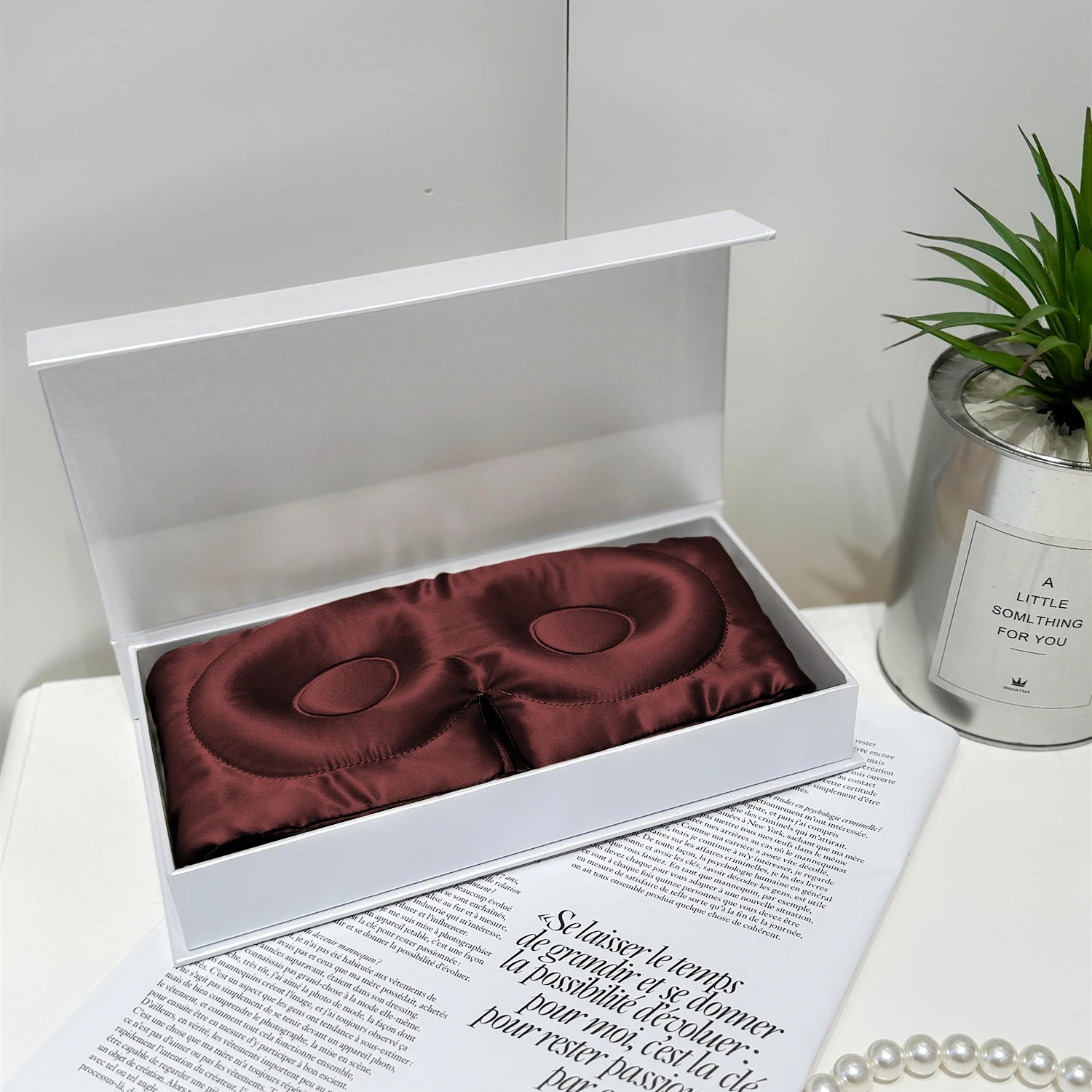 Masque de nuit en soie 3D