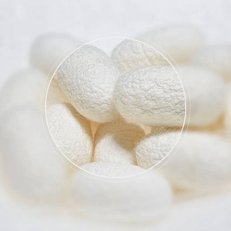 taie d'oreiller en soie et masque en soie  essence et soie couleur motif 