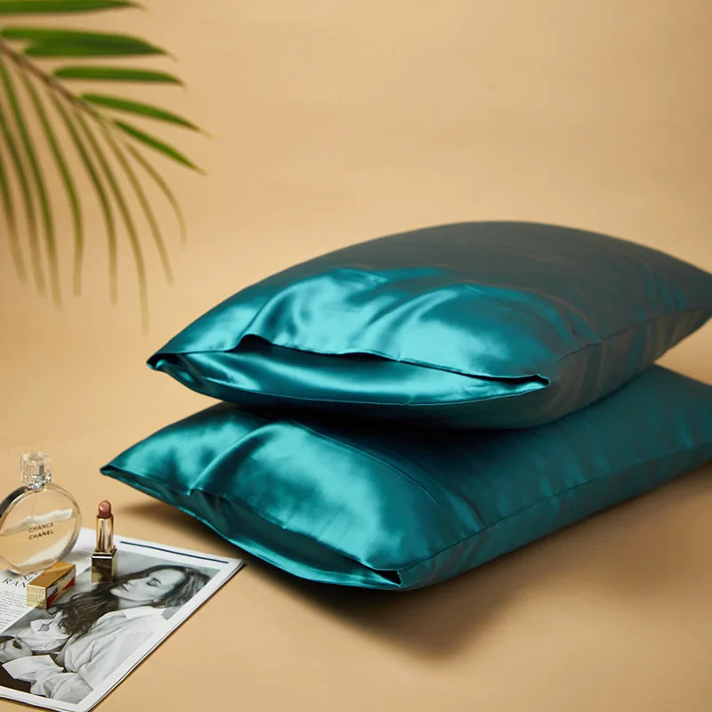 taie d'oreiller en soie porte feuille essence et soie 22 momme 48x74cm Hypoallergenique anti frisottis protège la peau  couleur bleu canard