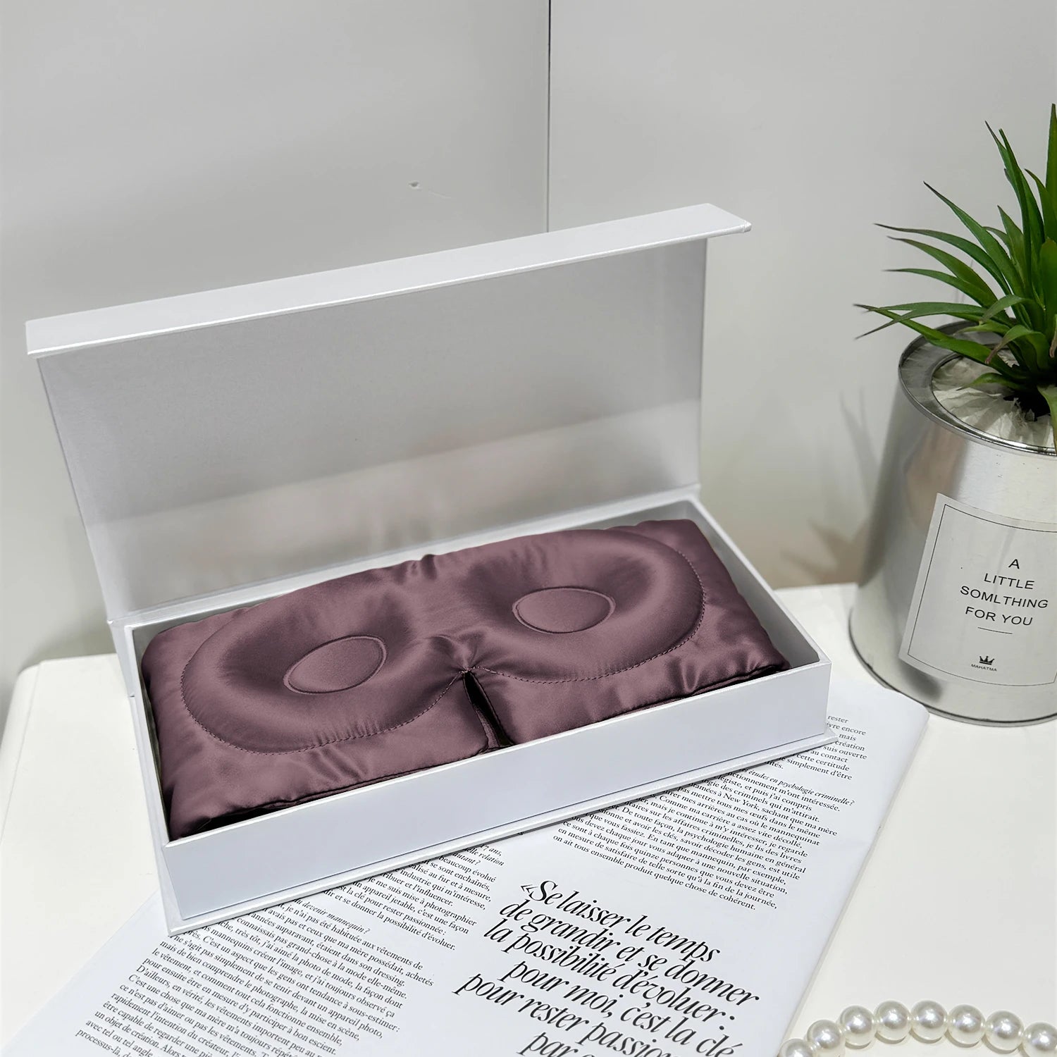 Masque de nuit en soie 3D