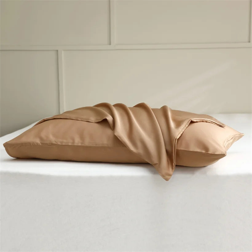 Taie d’oreiller en soie, couleur, caramel, essence et soie, élégance, masculine, l’homme