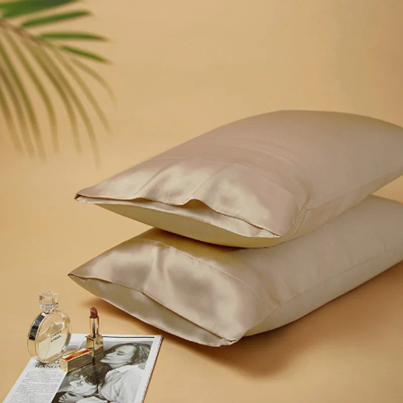 taie d'oreiller en soie porte feuille essence et soie 22 momme 48x74cm Hypoallergenique anti frisottis protège la peau  couleur sable