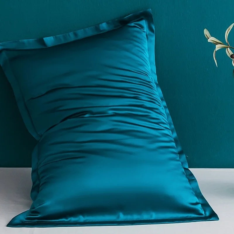 Taie soie 30 mm mise en drapé – texture épaisse et soyeuse bleu