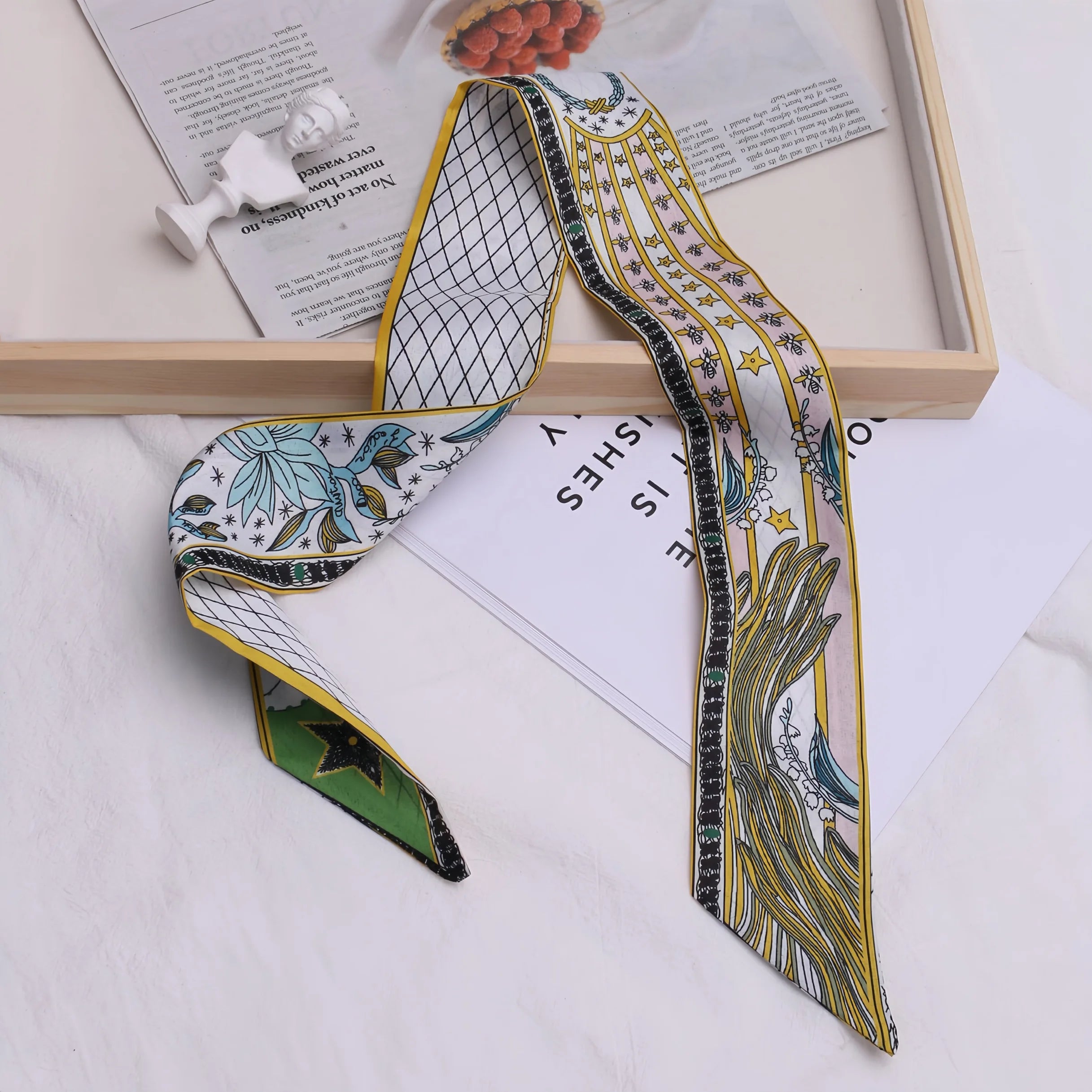Foulard en soie l'accessoire beauté indispensable