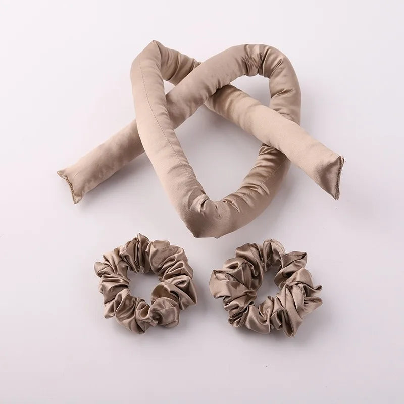 Utilisation des bigoudis en soie – cheveux bouclés protégés brun