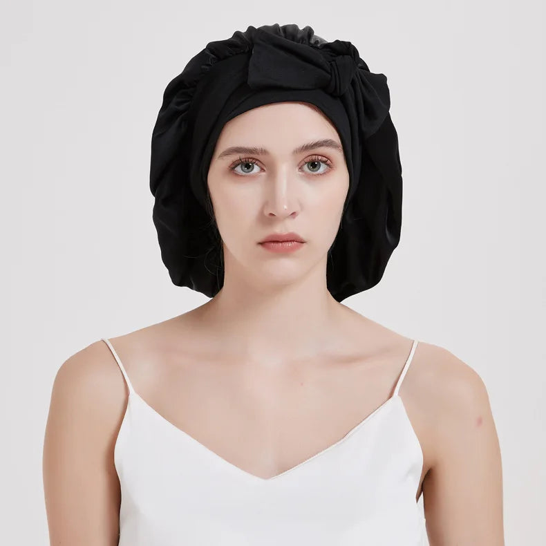 Bonnet en soie 19 Momme pour cheveux bouclés – protection nuit noir