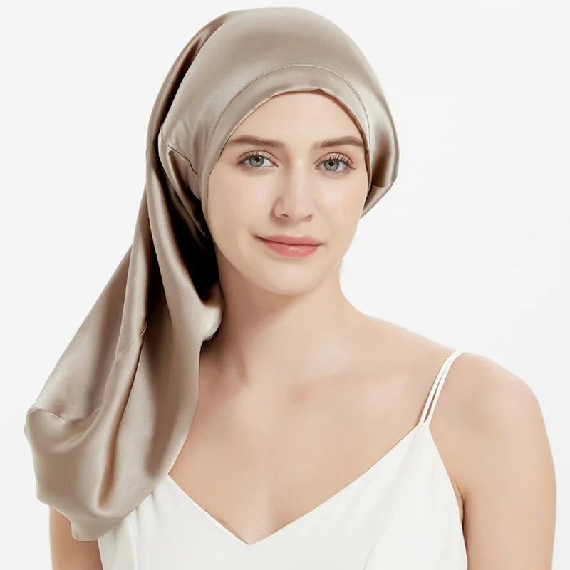 Bonnet de nuit en soie marron avec sangles ajustables
