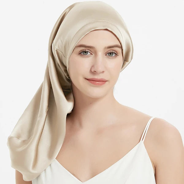 Bonnet de sommeil en soie  avec ajustement pour cheveux longs beige