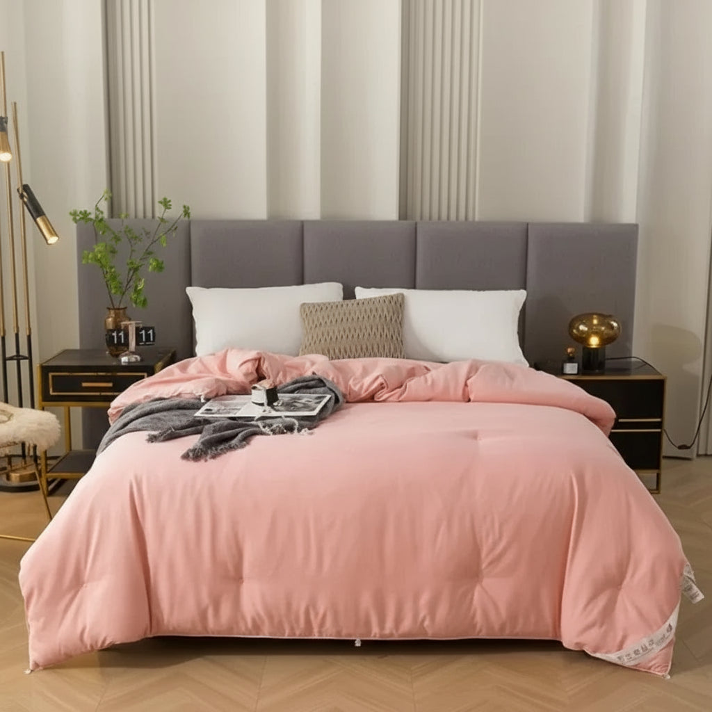 Chambre de style hôtel/B&B avec couette en soie Tussah rose