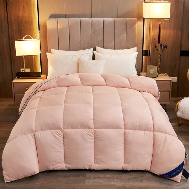 Chambre élégante avec duvet en plumes d’oie Super King rose