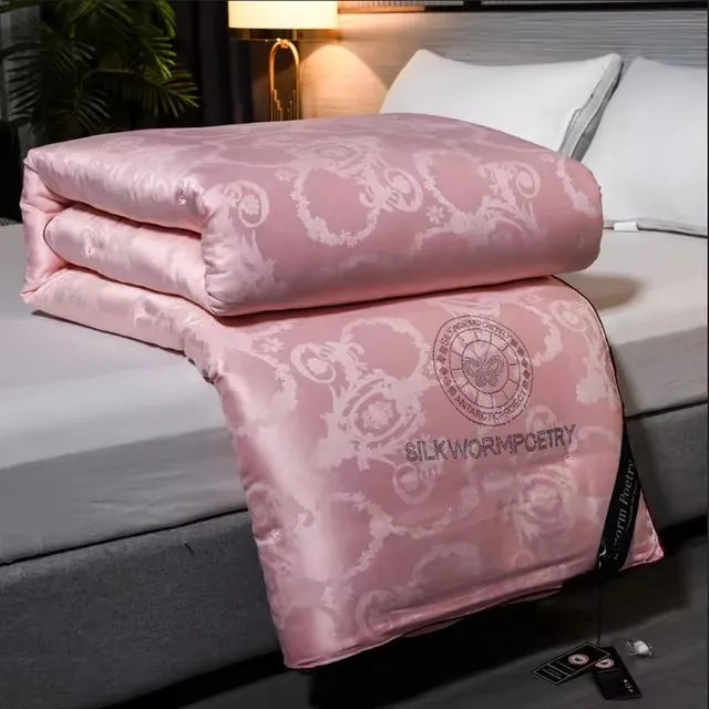Couette d’hiver luxe pour lit en soie de mûrier rose 