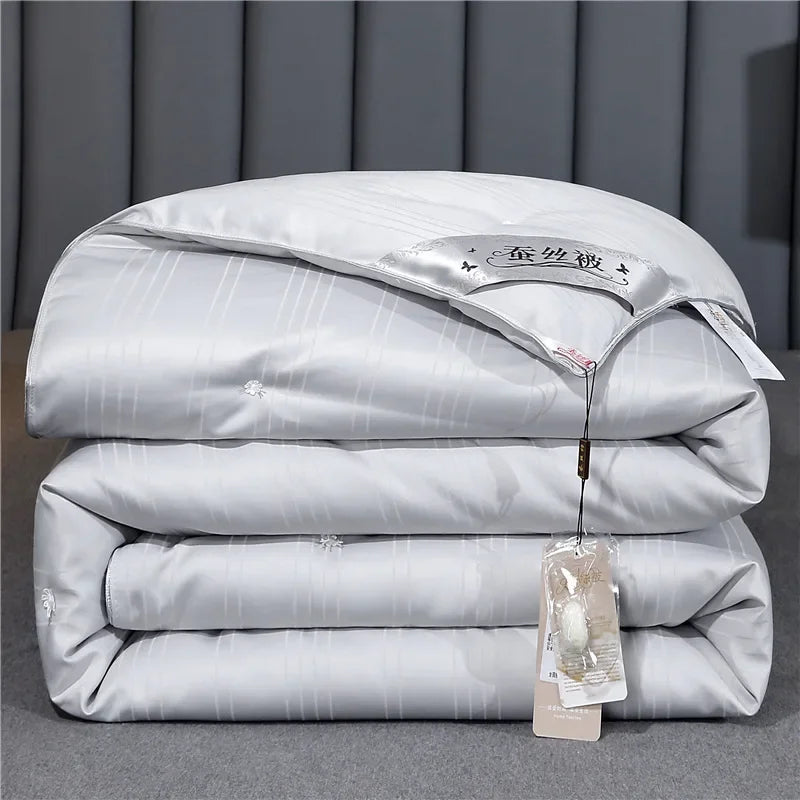 Couette en soie de mûrier 100 % naturelle pour toutes saisons GRIS