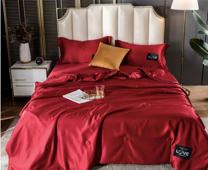 Couette d’été en soie de mûrier – taille Queen rouge