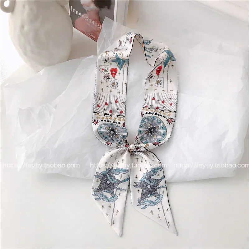 Foulard en soie l'accessoire beauté indispensable
