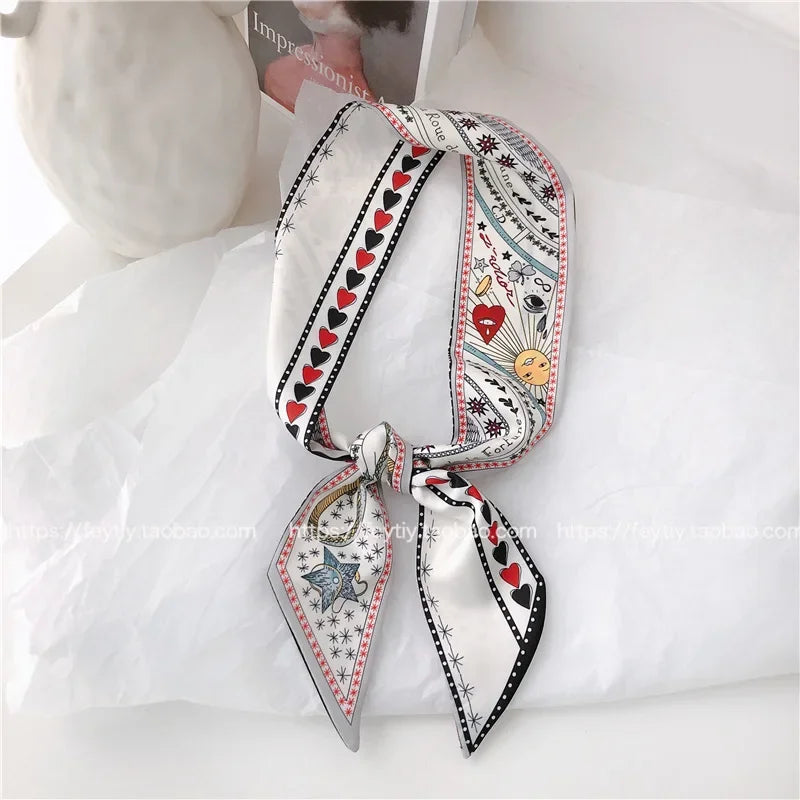 Foulard en soie l'accessoire beauté indispensable