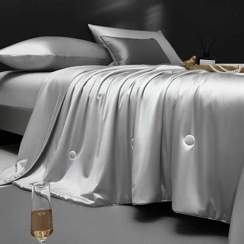 Lit double avec couette en soie naturelle 4 saisons gris 