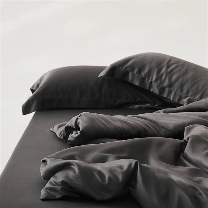 Literie en soie naturelle pour sommeil profond noir
