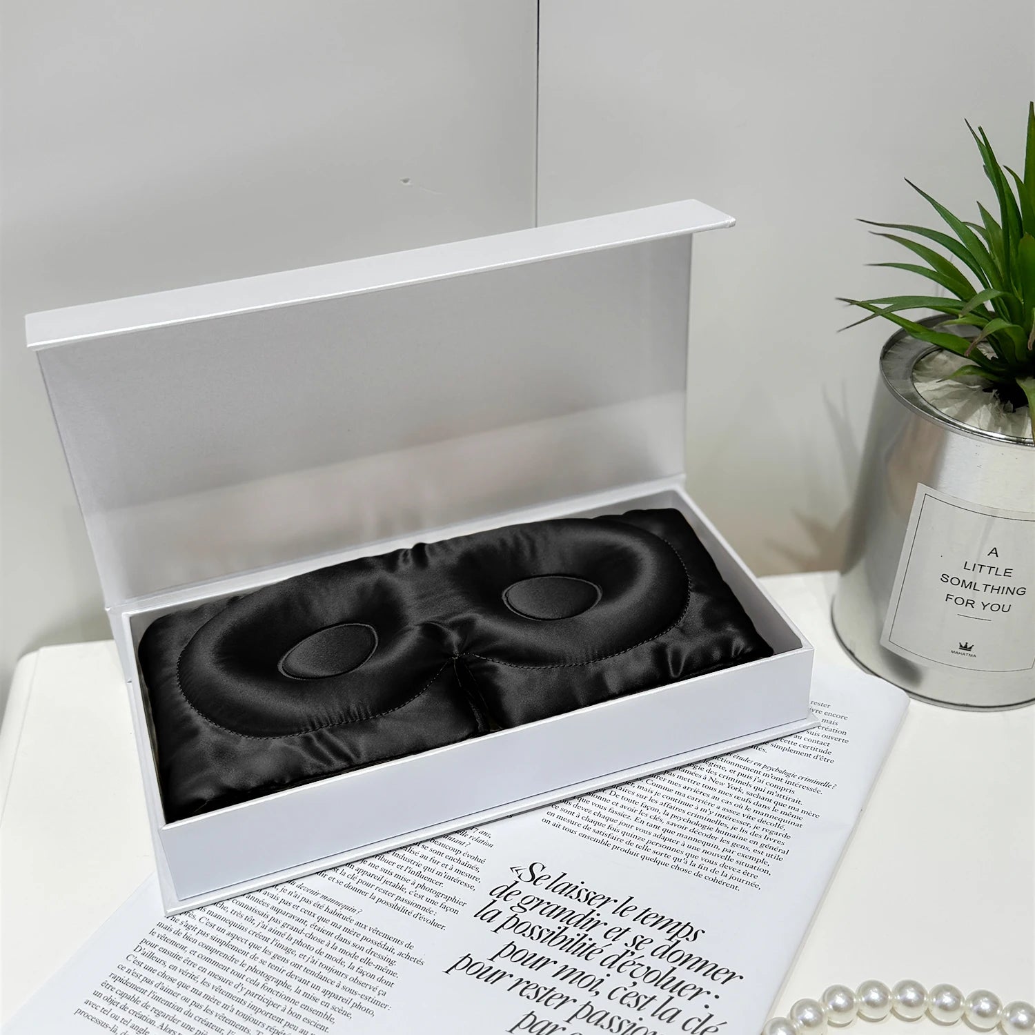 Masque de nuit en soie 3D