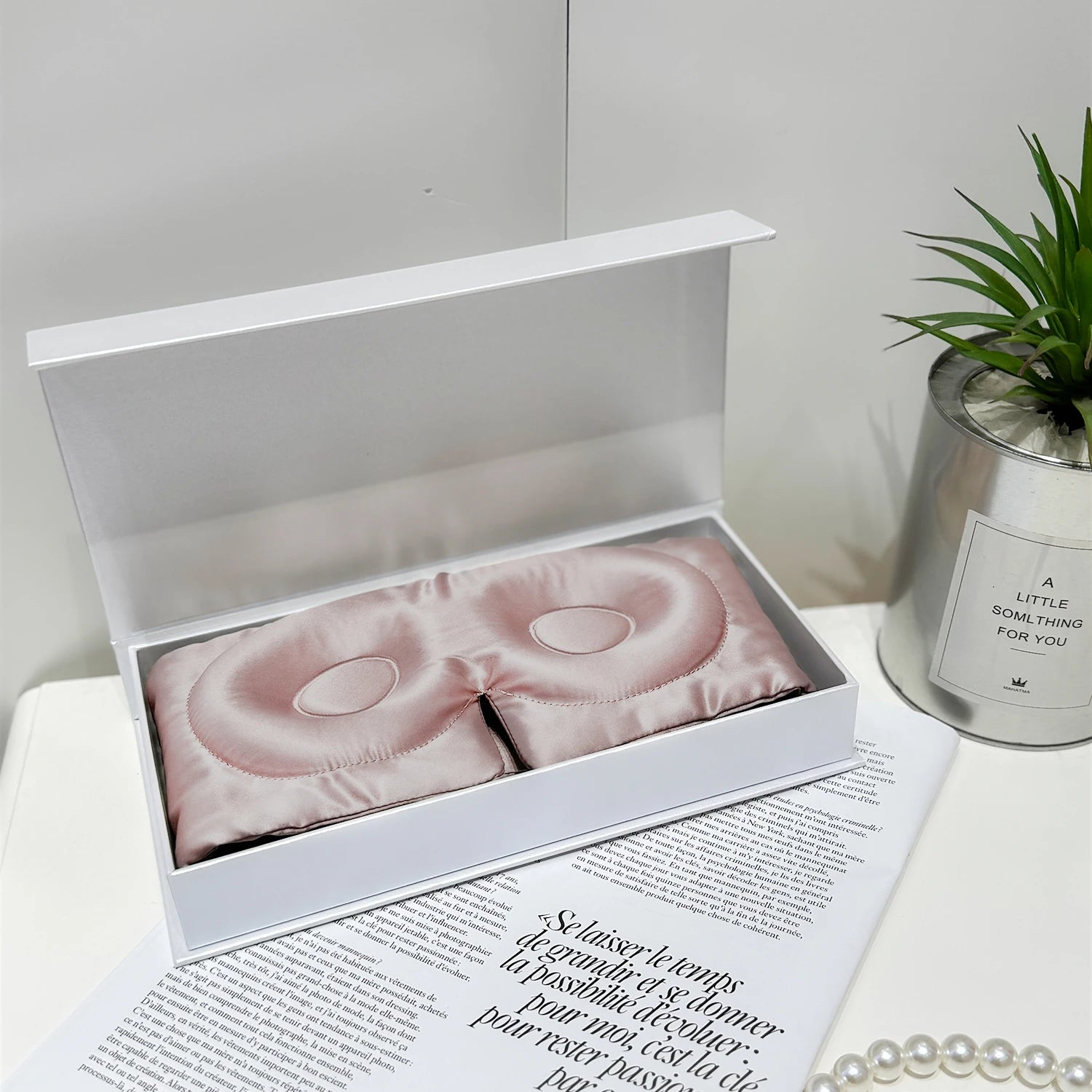 Masque de nuit en soie 3D