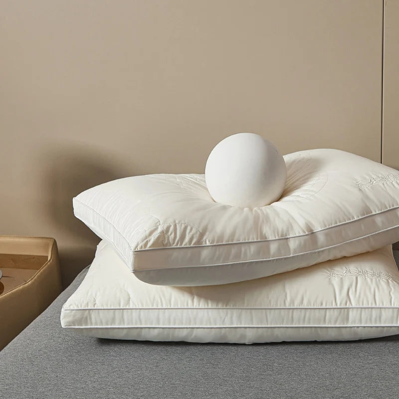 Détail housse coton confortable oreiller soie mulberry