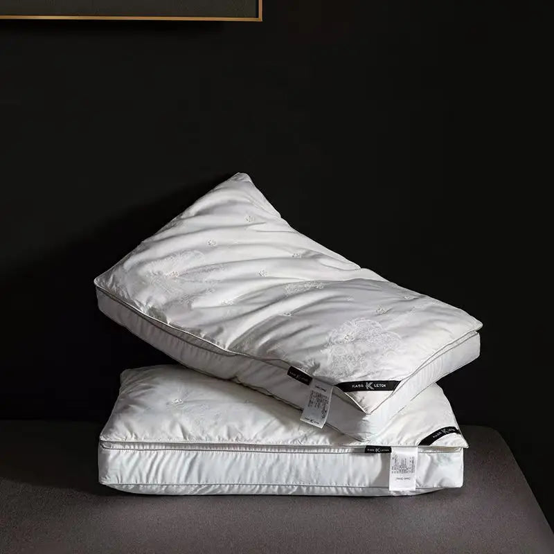 Oreiller en soie naturelle avec housse coton satin jacquard