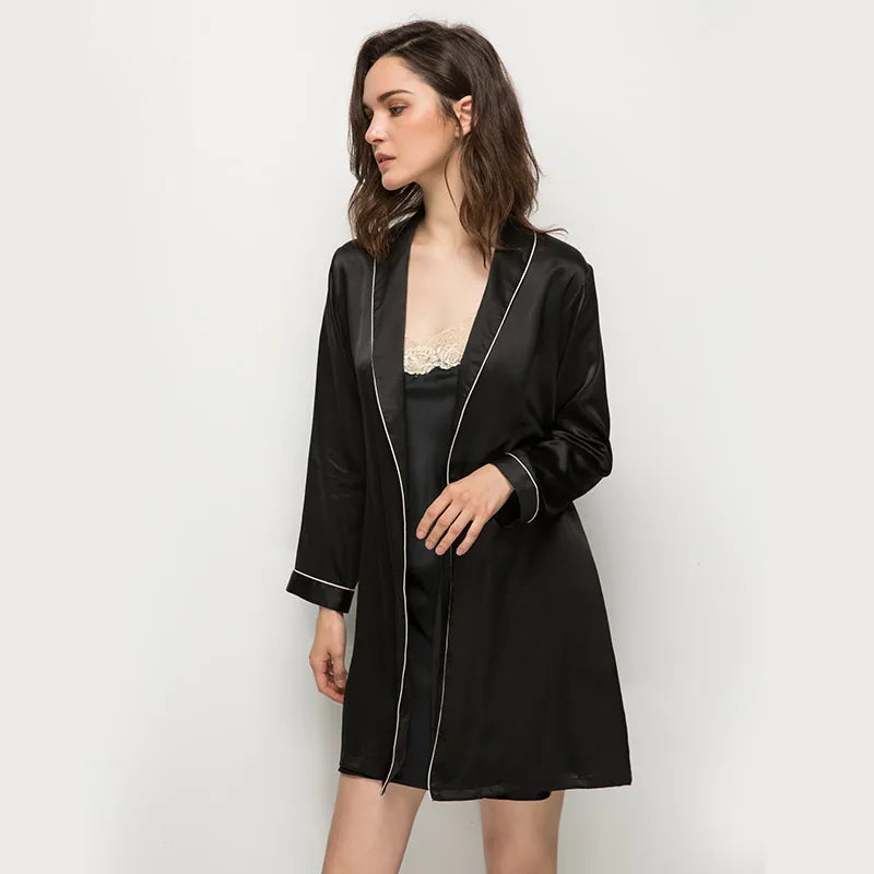 confort et raffinement peignoir noir