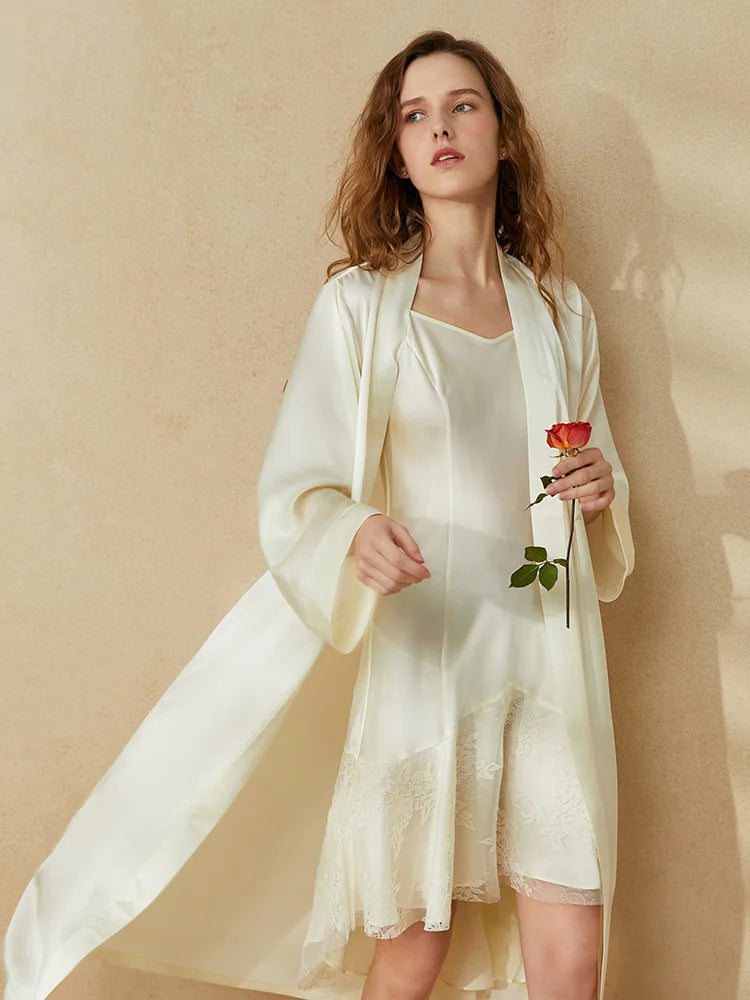 Kimono maison soyeux blanc