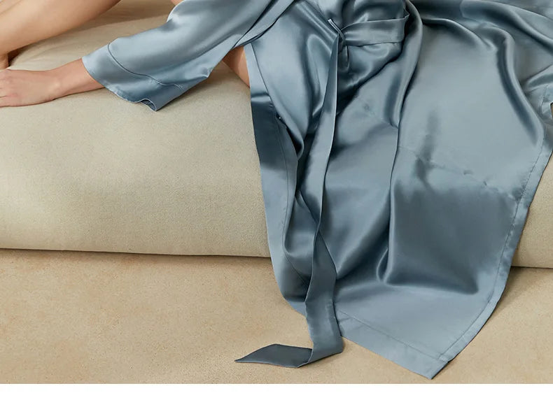 kimono en soie pour femme bleu