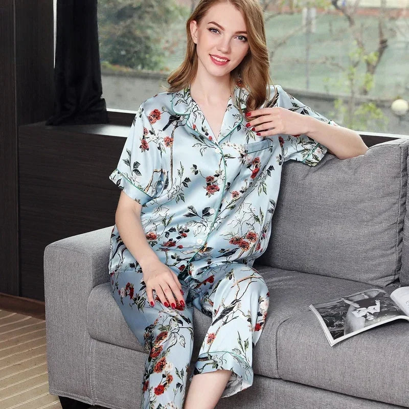 Pyjama femme en soie Mulberry motif fleuri, manches courtes