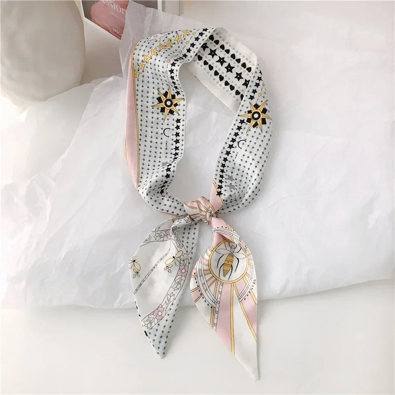 Foulard en soie l'accessoire beauté indispensable