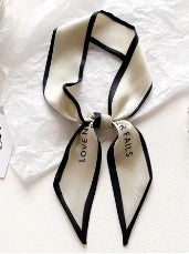 Foulard en soie accessoire beauté Gamme Noir et blanc