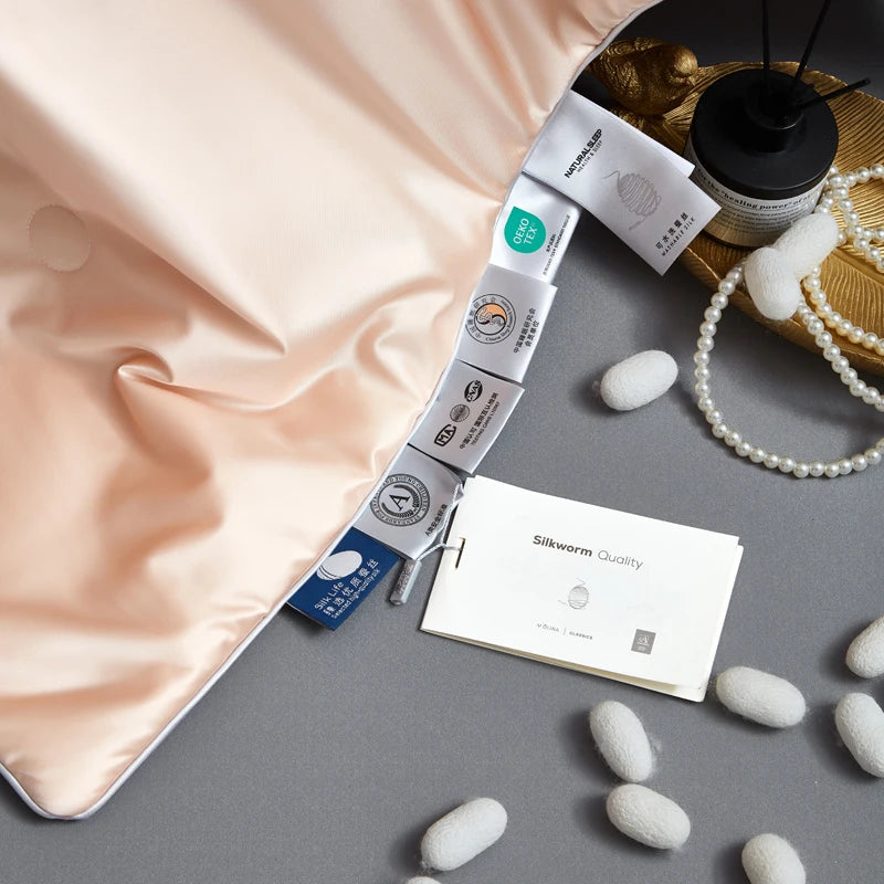 Couette en soie respirante limitant la transpiration nocturne peche