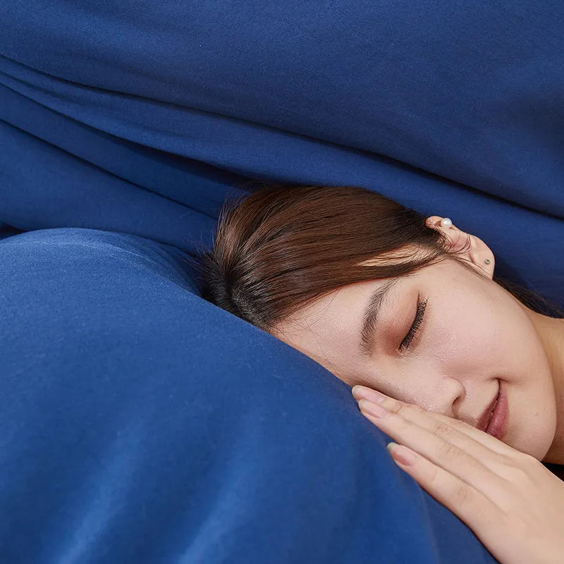 Propriétés thermorégulatrices pour confort toute nuit bleu