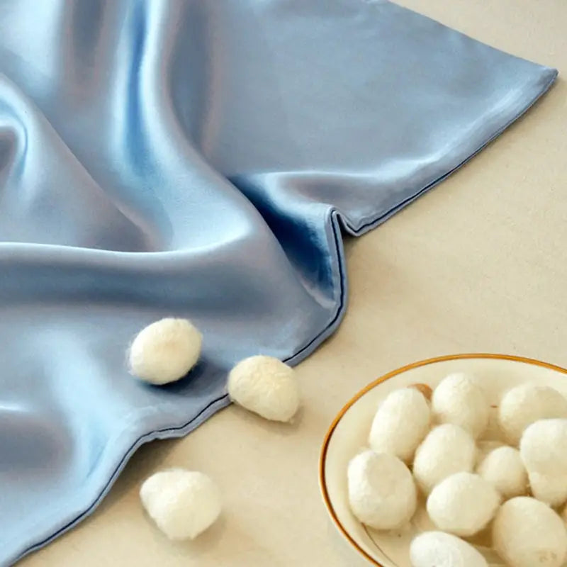 Housse de traversin en soie naturelle avec fermeture zippée invisible